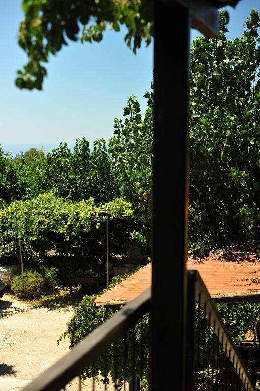 Loxandra Inn กาธิกาส ห้อง รูปภาพ